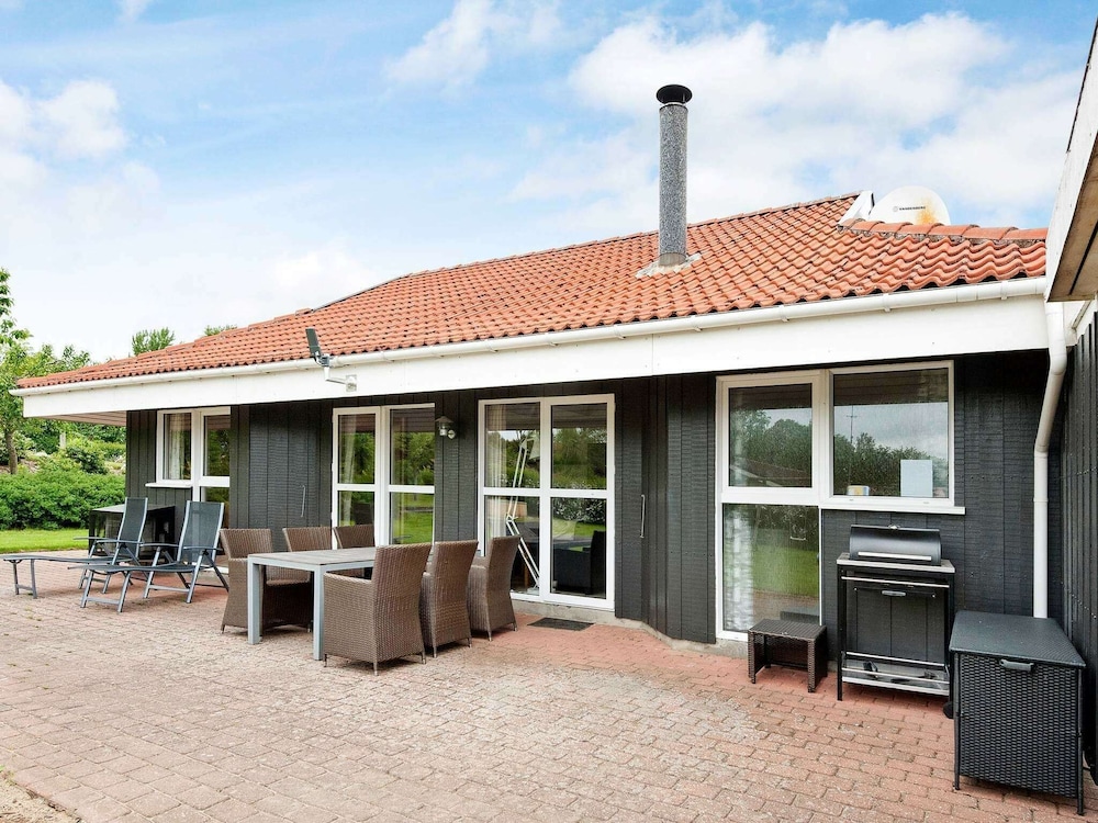 Beautiful Home In Hejls With Sauna — 4-Star Luxury Hotel in Christiansfeld, Denmark