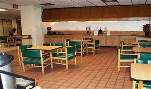 Days Inn Danville Conference Center - photo 8