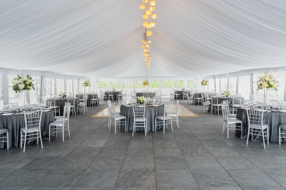 AC Hotel by Marriott Worcester - photo 80