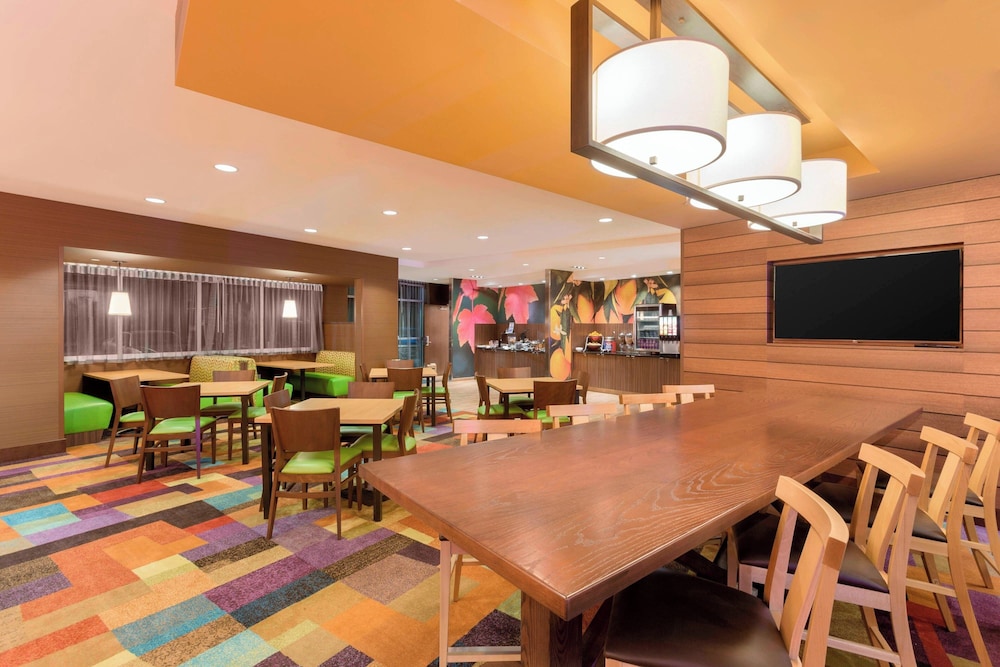 Fairfield Inn & Suites Pittsburgh Airport Robinson Township - photo 19