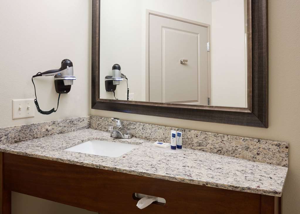 AmericInn by Wyndham Sibley - photo 15
