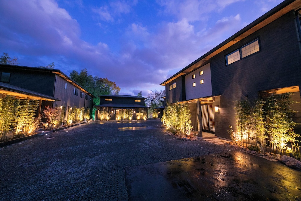 Bettei Fujiya — 5-Star Luxury Hotel in Miyajima, Japan