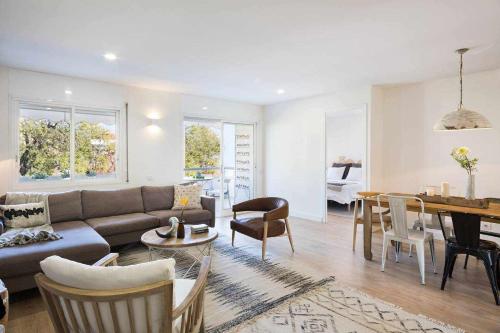 Sitges Colonial al lado de la playa — 4-Star Luxury Hotel in Sitges, Spain