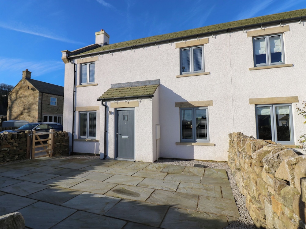 No 8 Cairn Cottage — 4-Star Luxury Hotel in Leyburn, United Kingdom
