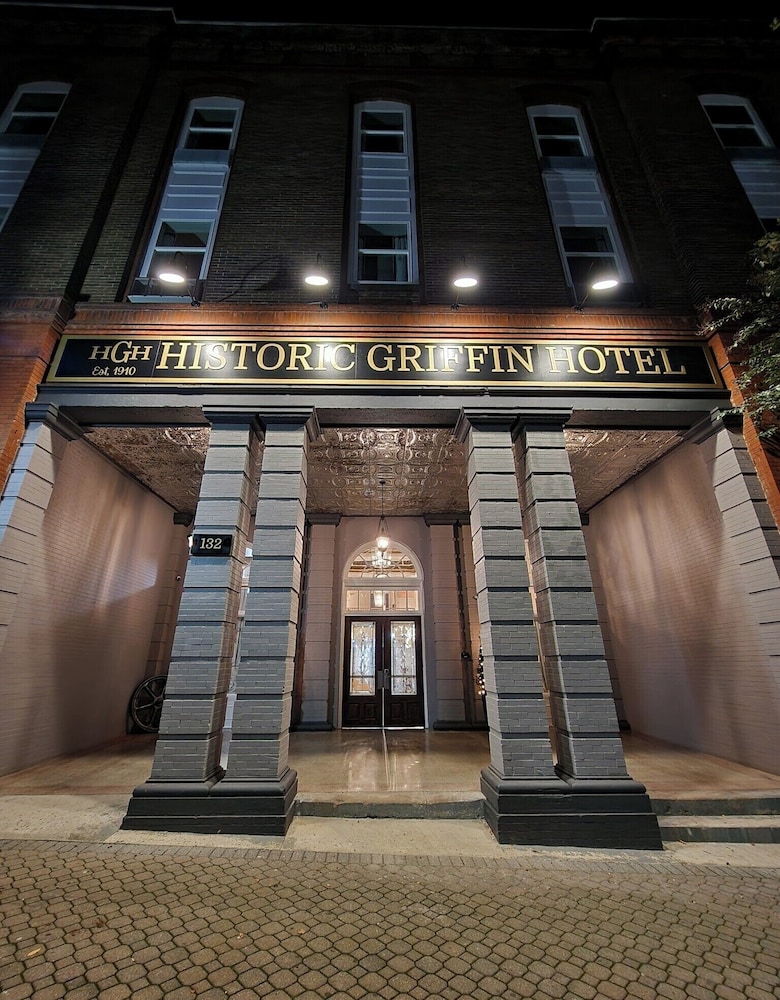 Historic Griffin Hotel — Griffin