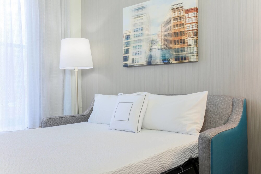 Courtyard by Marriott Pittsburgh Downtown - photo 8