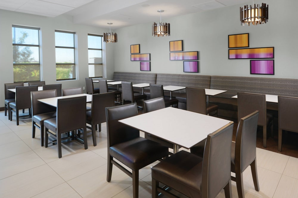 Residence Inn by Marriott Downtown Long Beach - photo 32