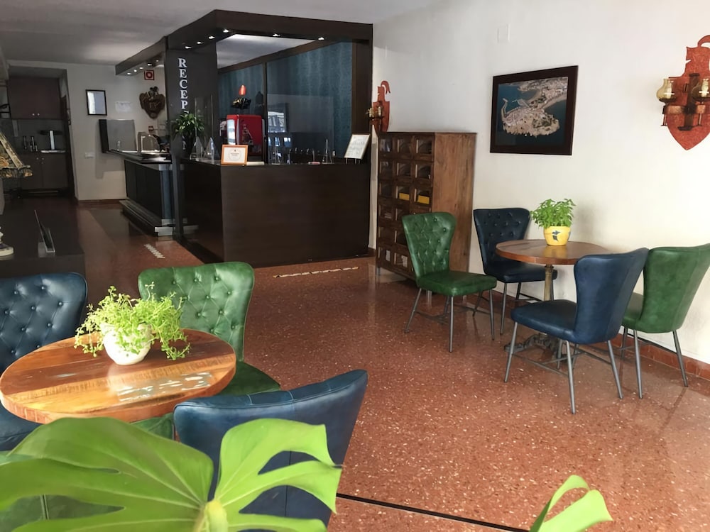 Blason Junior Hotel — Peniscola — photo 2