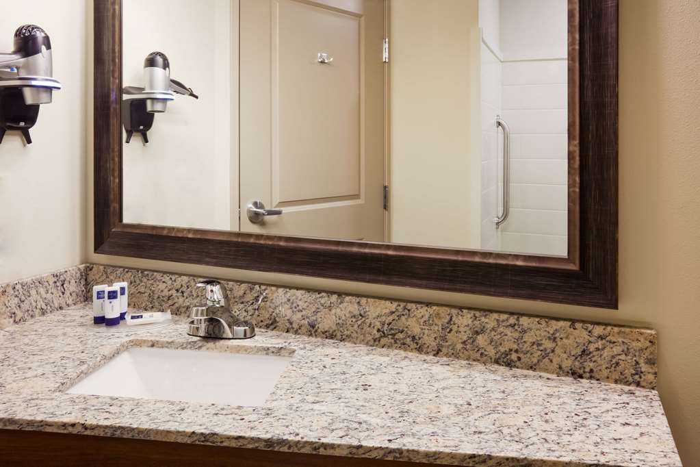 AmericInn by Wyndham DeWitt - photo 7