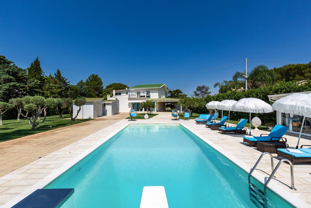 La Perla Bianca Luxury Spa by Perle di Puglia - carbon neutral hotel in Oria