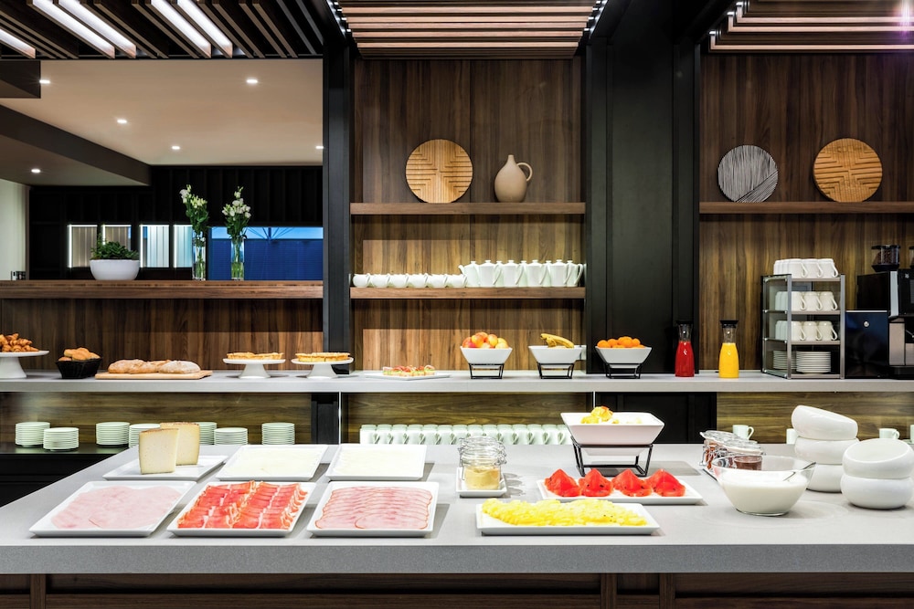 מזון ומשקאות