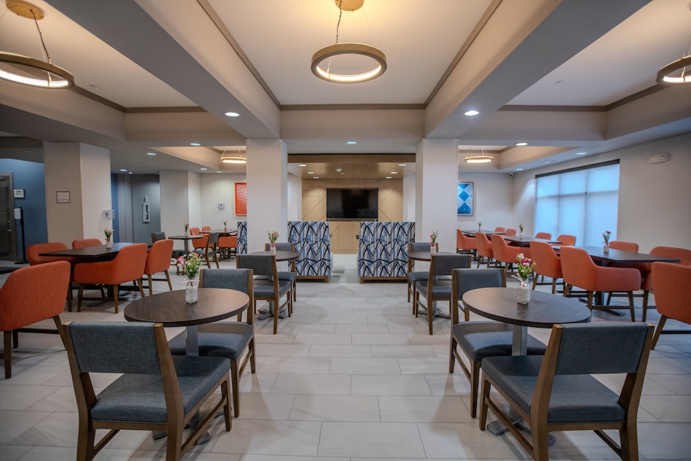 Holiday Inn Express Cleveland by IHG - photo 47