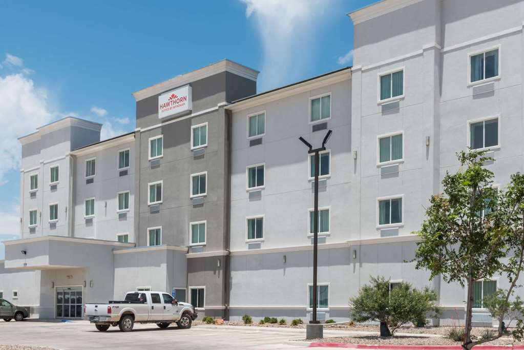 Hawthorn Extended Stay by Wyndham Midland in Midland, United States