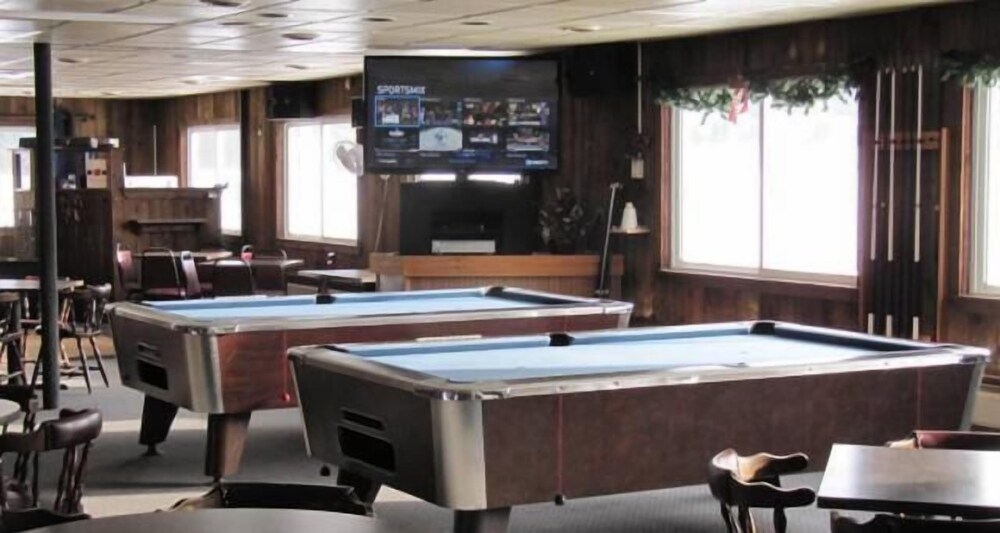 Colebrook C.C. & Motel - photo 16