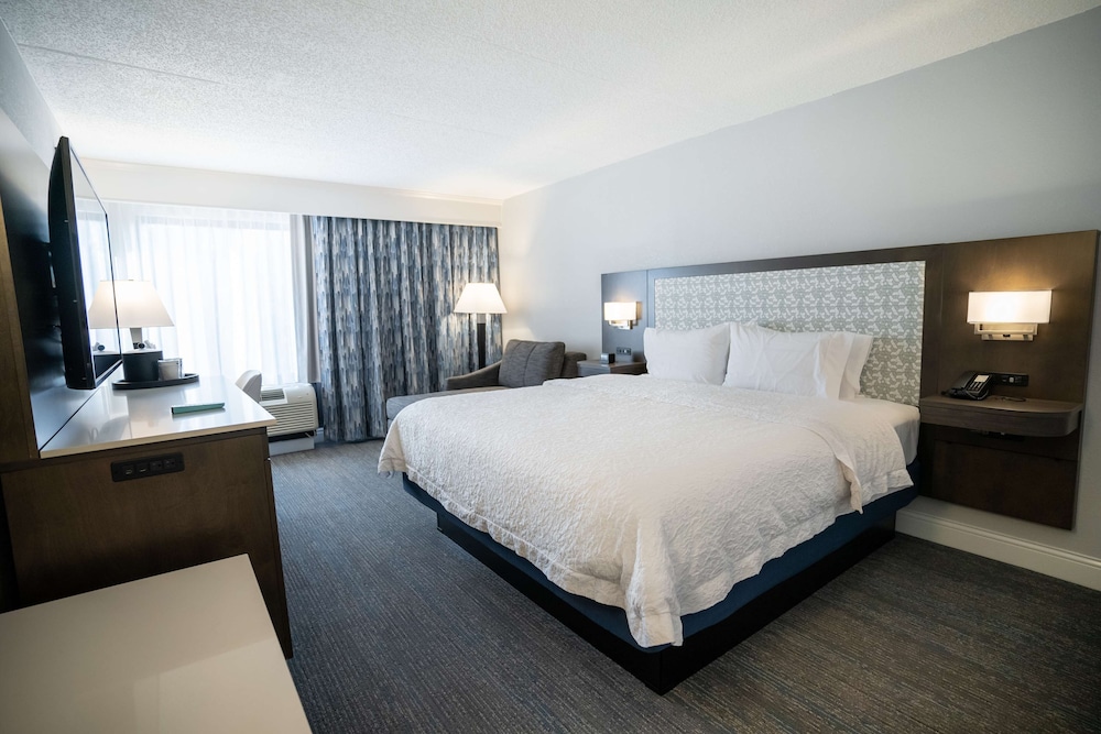Hampton Inn & Suites Fairfield - photo 24