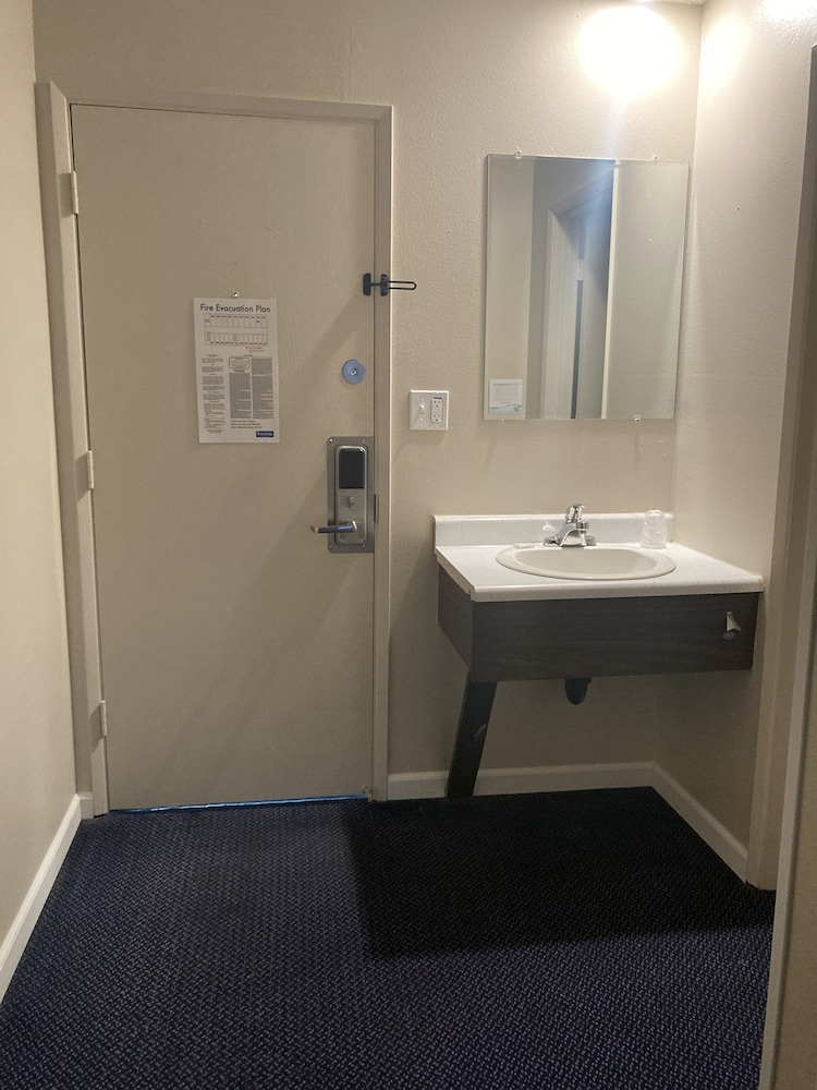 Travelodge by Wyndham Canyonville - photo 17