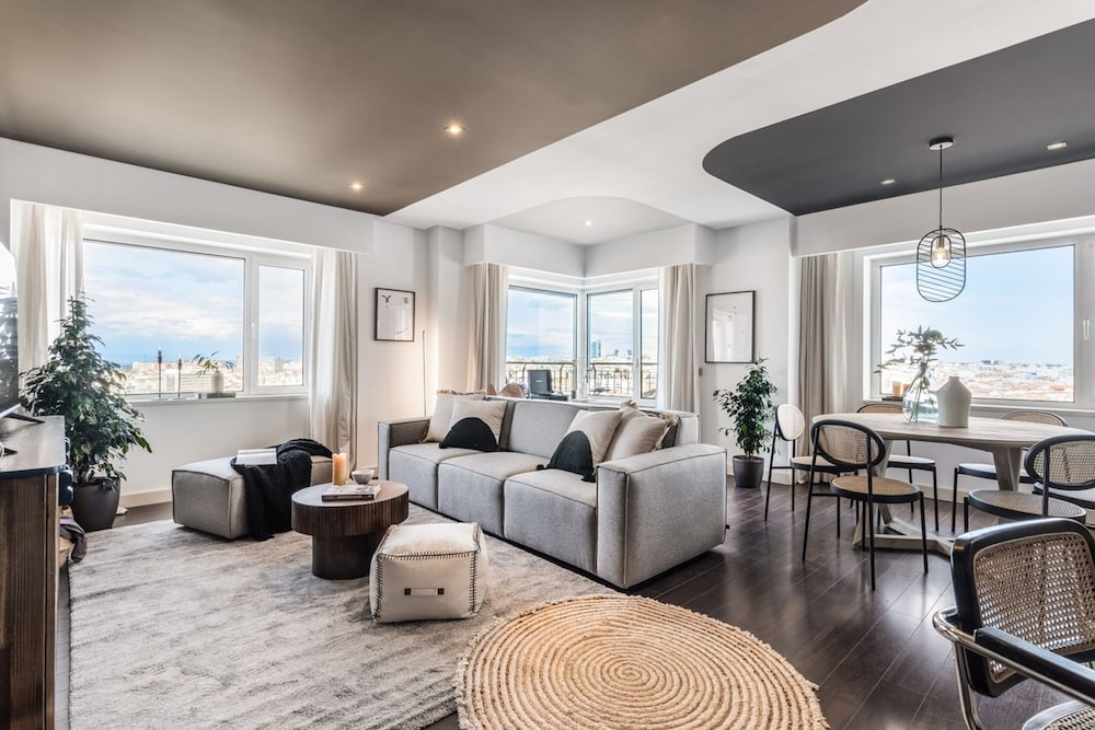 Valier 2 Bedrooms and Pool in Centro hotel Argüelles Madrid