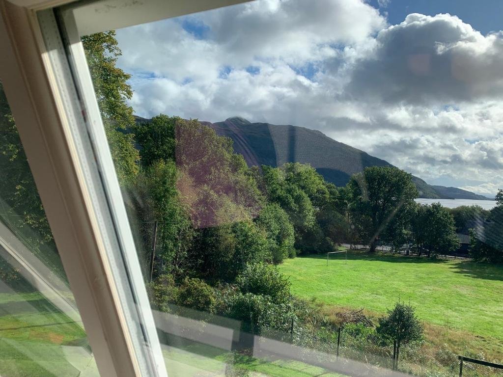 The Tarbet Hotel — hotel in Helensburgh