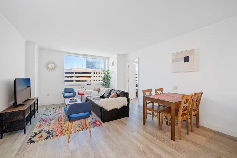 2br 3ba Condo Right Between Hard Rock and Ocean Casino - photo 12