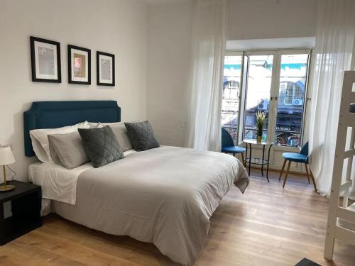 Umberto 1 Apartment — 4-Star Luxury Hotel in Naples, Italy