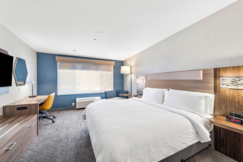 Holiday Inn Express La Mesa Near SDSU by IHG - photo 18