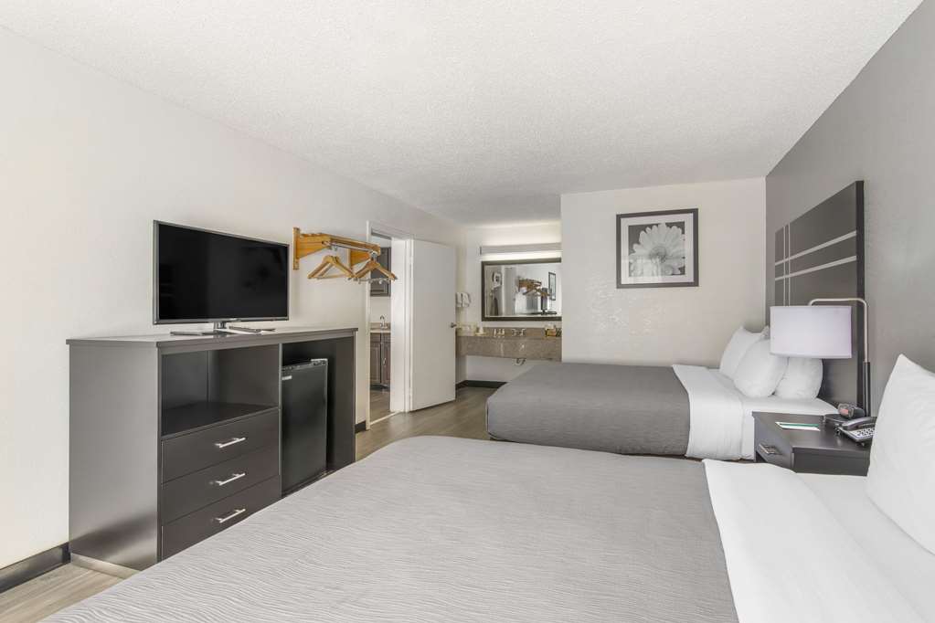 Quality Inn & Suites Hardeeville Savannah North - photo 21
