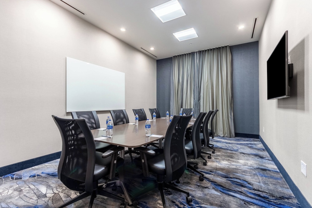 Fairfield Inn & Suites by Marriott Dallas Arlington South - photo 30