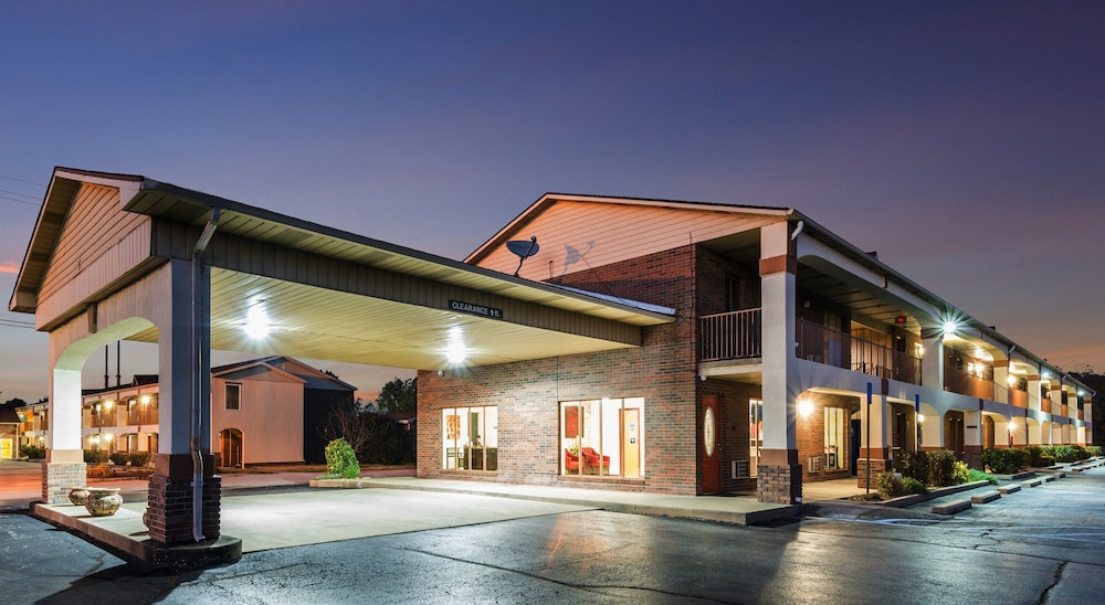 Red Roof Inn Vincennes - photo 21