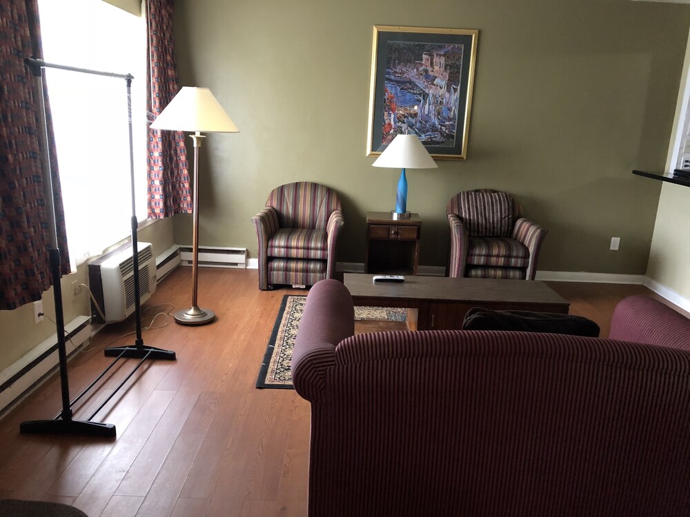 Village Inn Motel Holt - photo 10