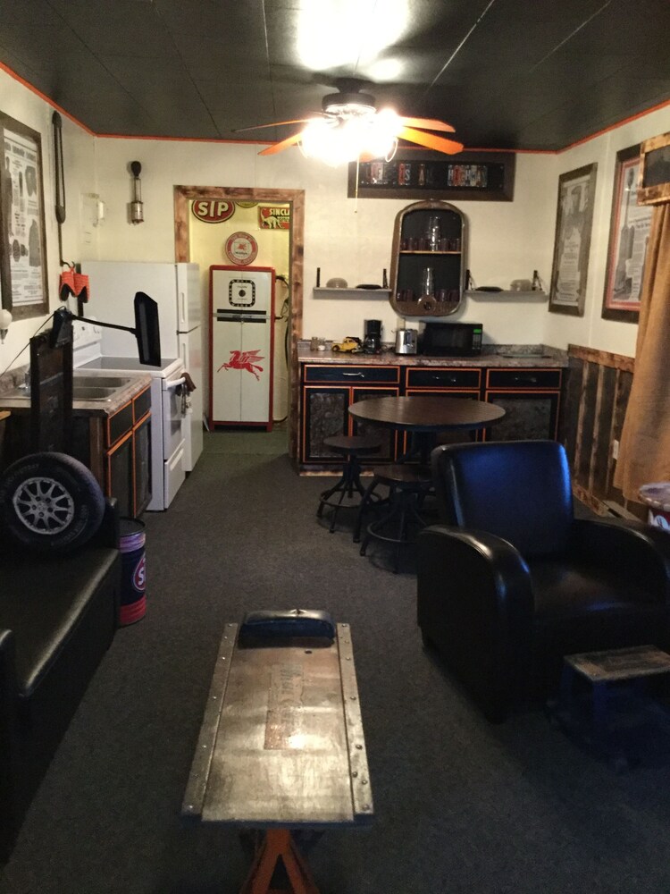Black Bear Motel - photo 42