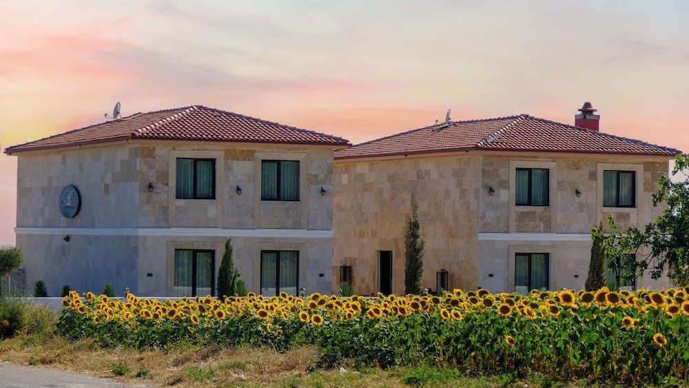 The Kirte Hotel — Eceabat