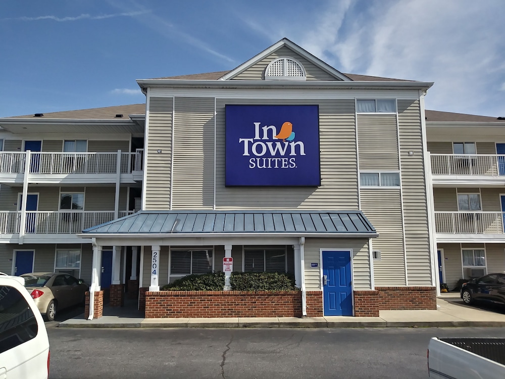 InTown Suites Extended Stay Greenville SC Wade Hampton - photo 24