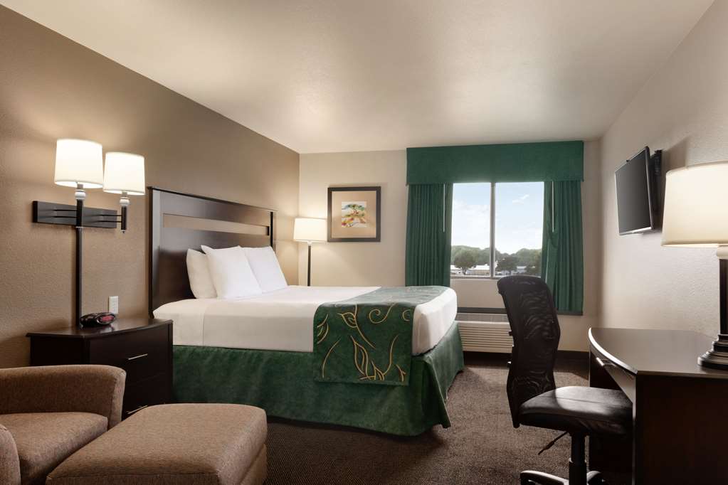 Baymont by Wyndham Wellington - photo 7