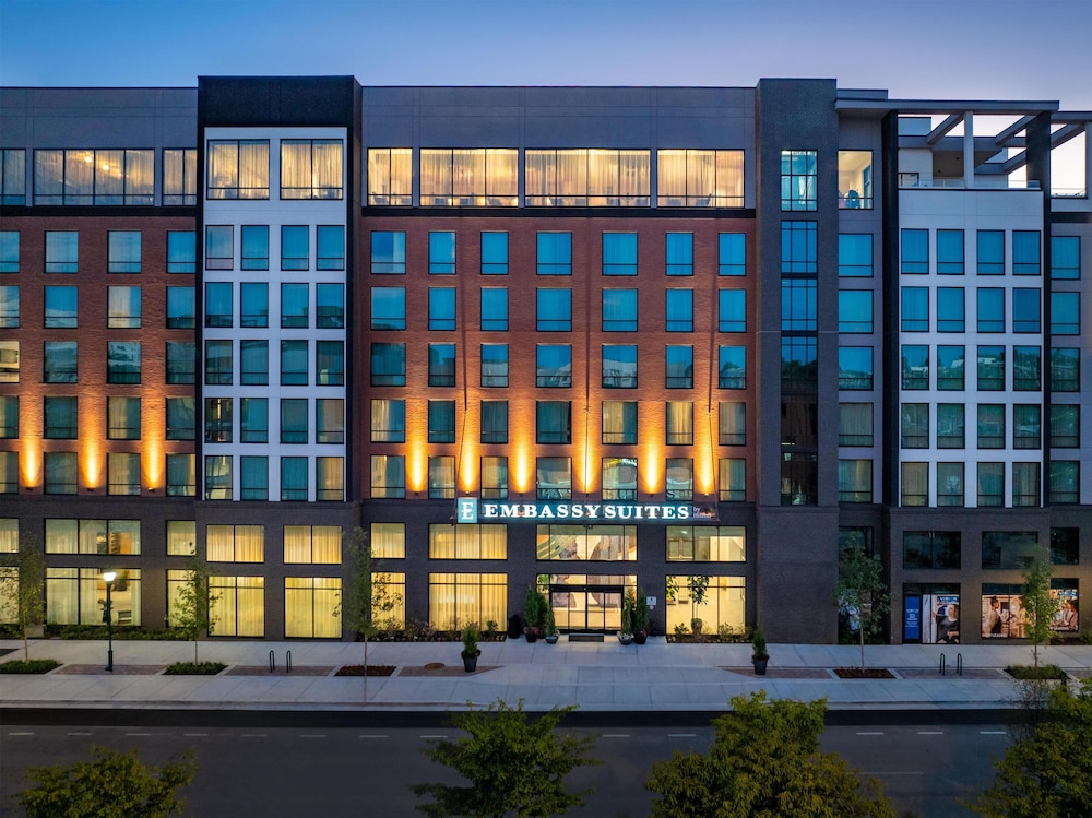 Embassy Suites By Hilton Chattanooga Downtown - photo 87