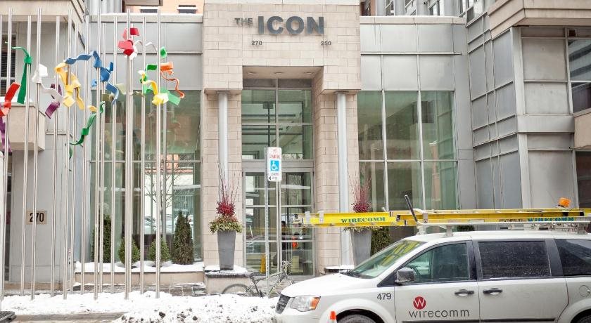 Icon I - carbon neutral hotel in Toronto