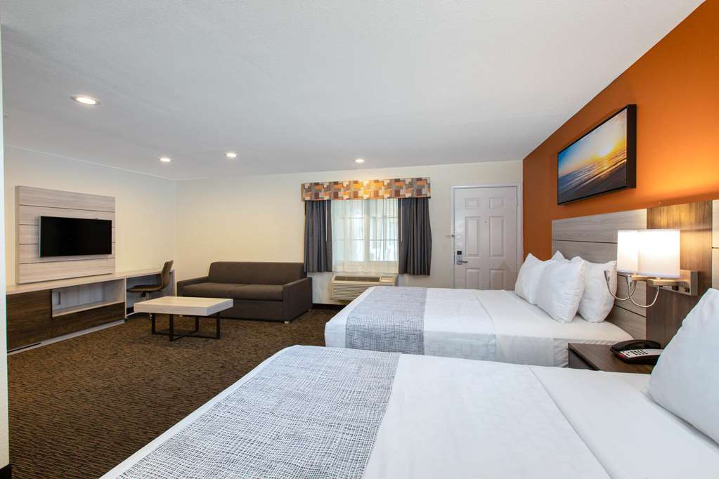 Days Inn by Wyndham Monterey Fisherman's Wharf Aquarium - photo 14