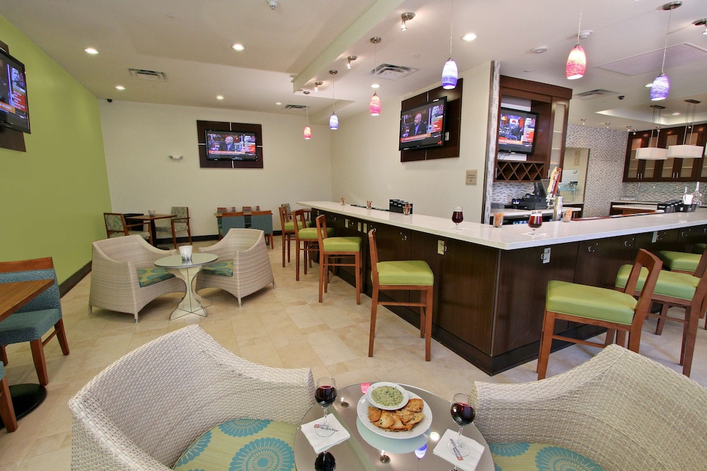 Hilton Garden Inn Covington - photo 40