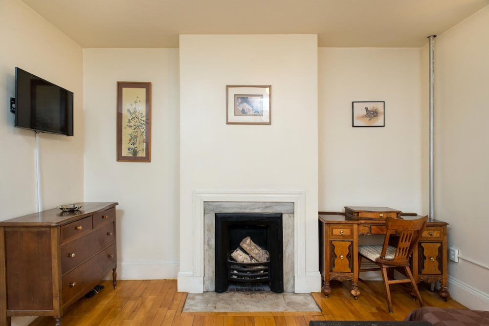 The Farrington Inn - photo 22
