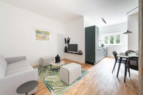 Domus 50 — 4-Star Luxury Hotel in Rome, Italy