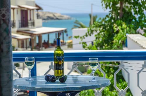Polemis Studios & Apartments — Naxos — photo 3