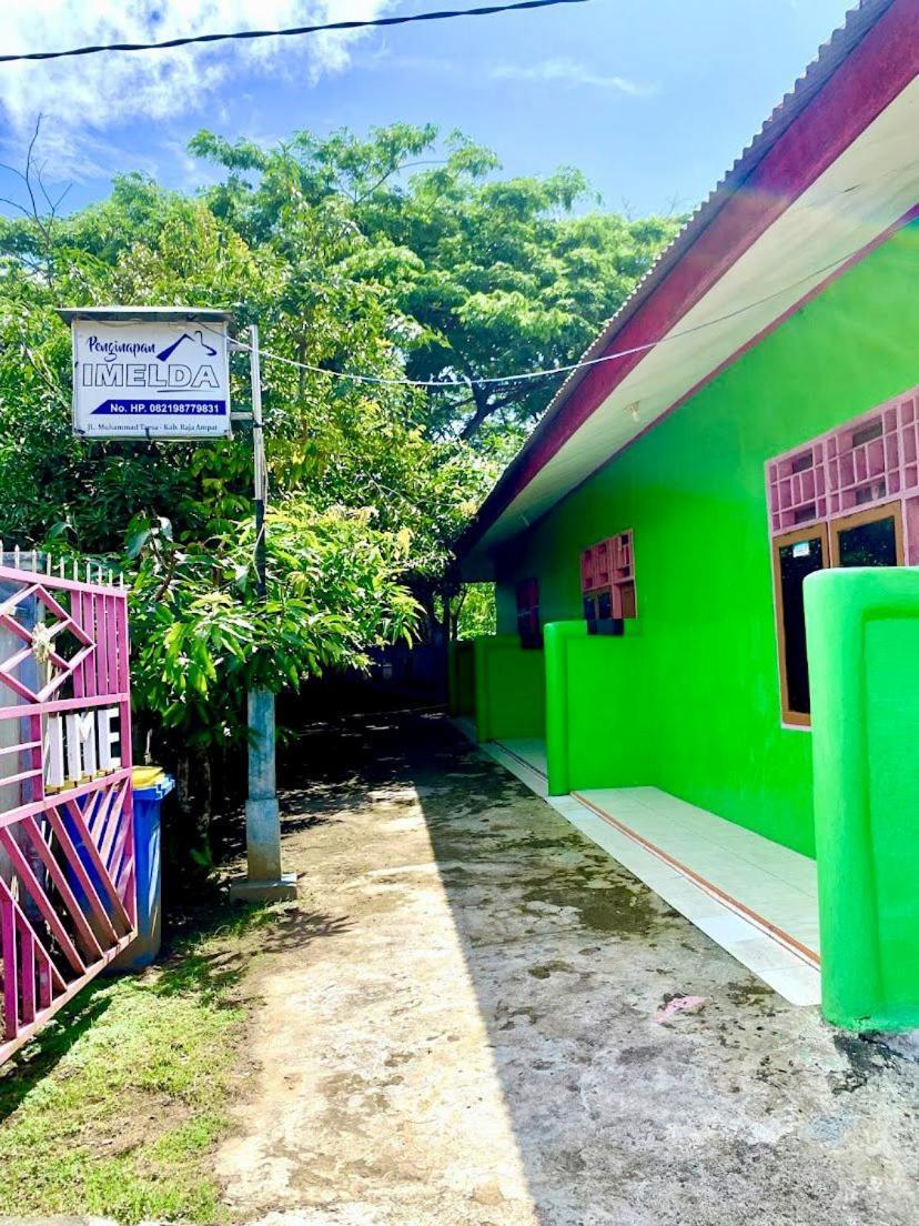 Penginapan Imelda — hotel in Waisai