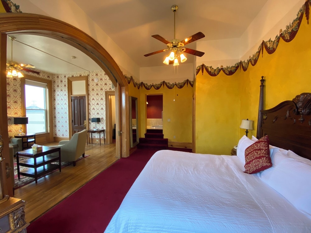 Decker Hotel - photo 10