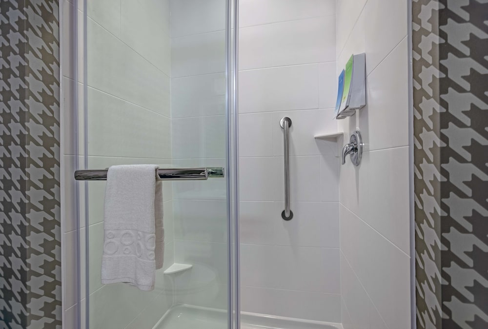 Home2 Suites by Hilton Richmond - photo 27