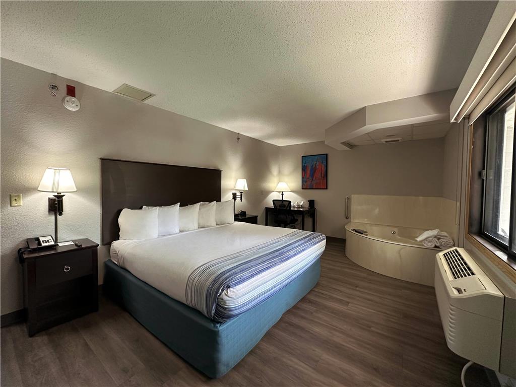 AmericInn by Wyndham Menominee - photo 14
