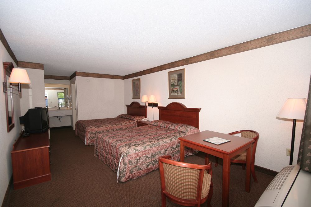 America's Best Inn Siler City - photo 10