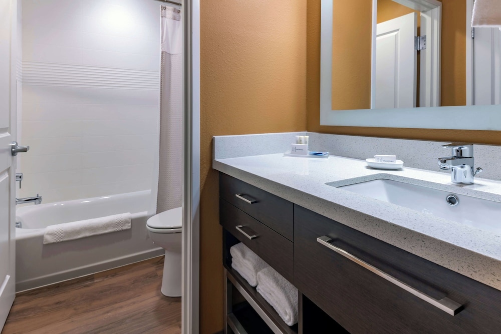 TownePlace Suites by Marriott Gallup - photo 21