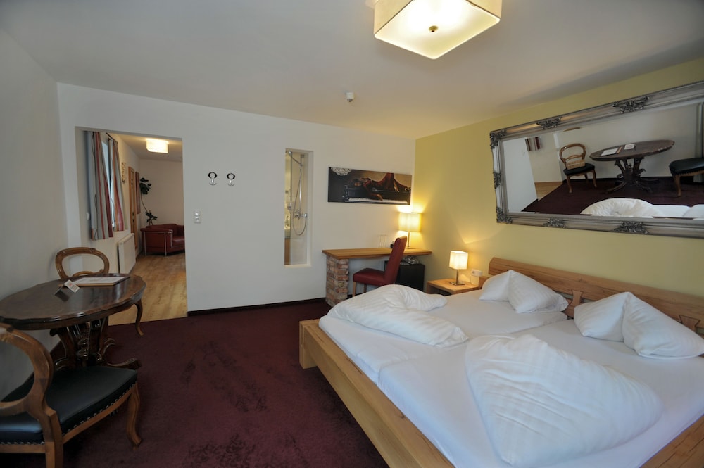 Hotel Goldener Loewe - carbon neutral hotel in Kufstein