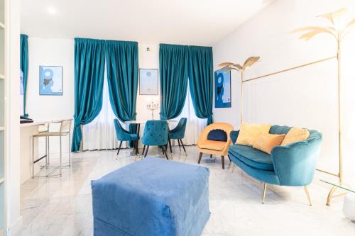 Monte Napoleone Split level Terrace Apartment Top Collection — 4-Star Luxury Hotel in Milan, Italy