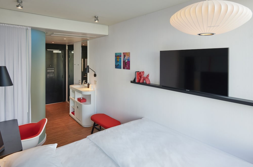 citizenM Miami Worldcenter - photo 7