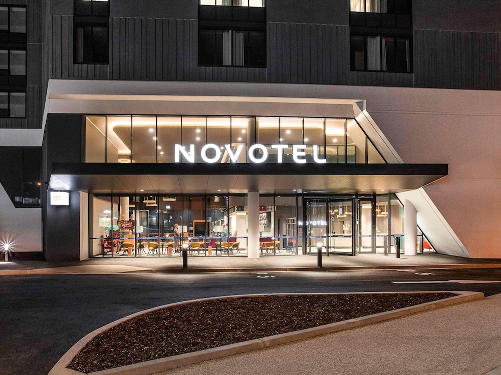 Novotel Devonport - carbon neutral hotel in Devonport